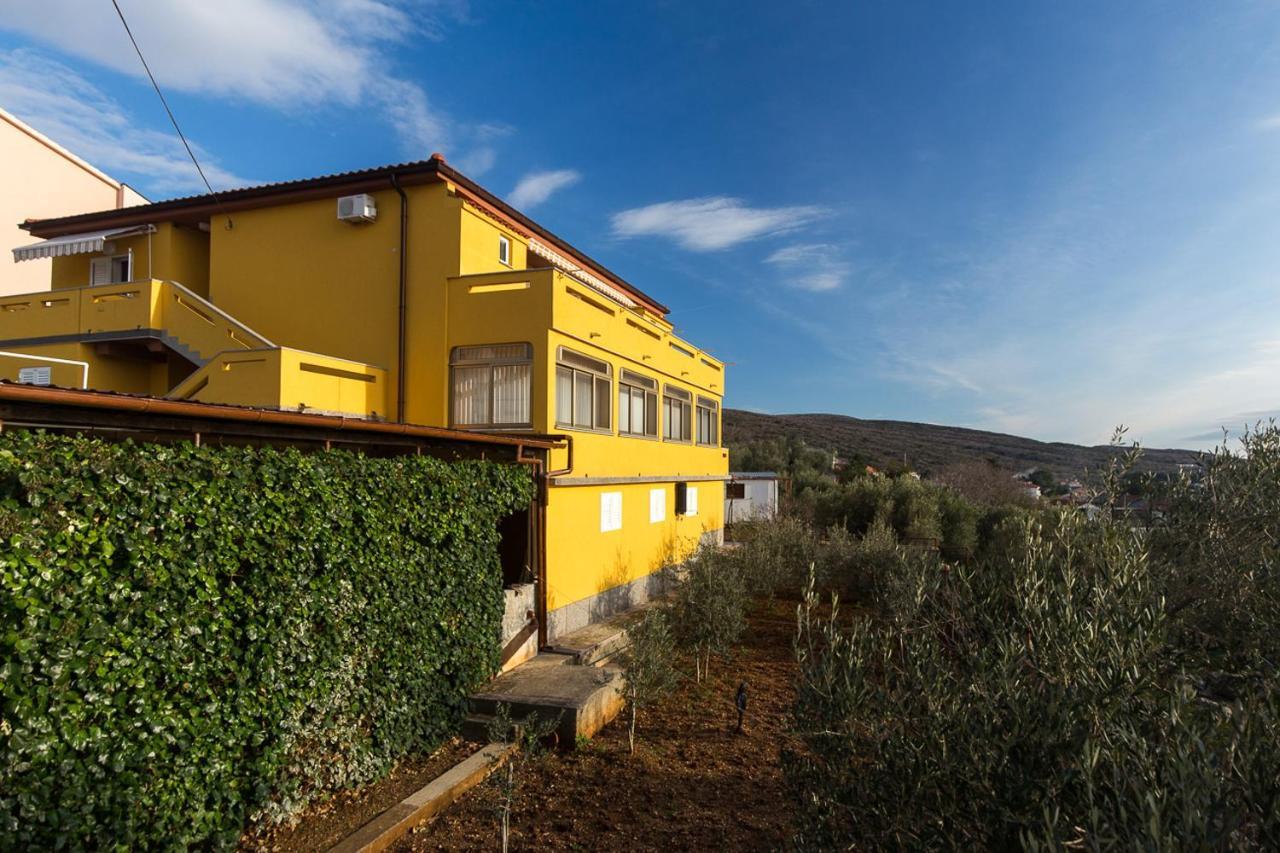 The Manzoni Family 1 Hotel Punat Buitenkant foto
